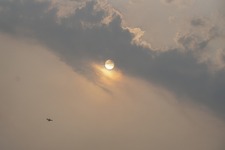 Illustration de l'actualité Ciel trouble et teintes ocres ce vendredi sur la Bretagne : les fumées portugaises en cause